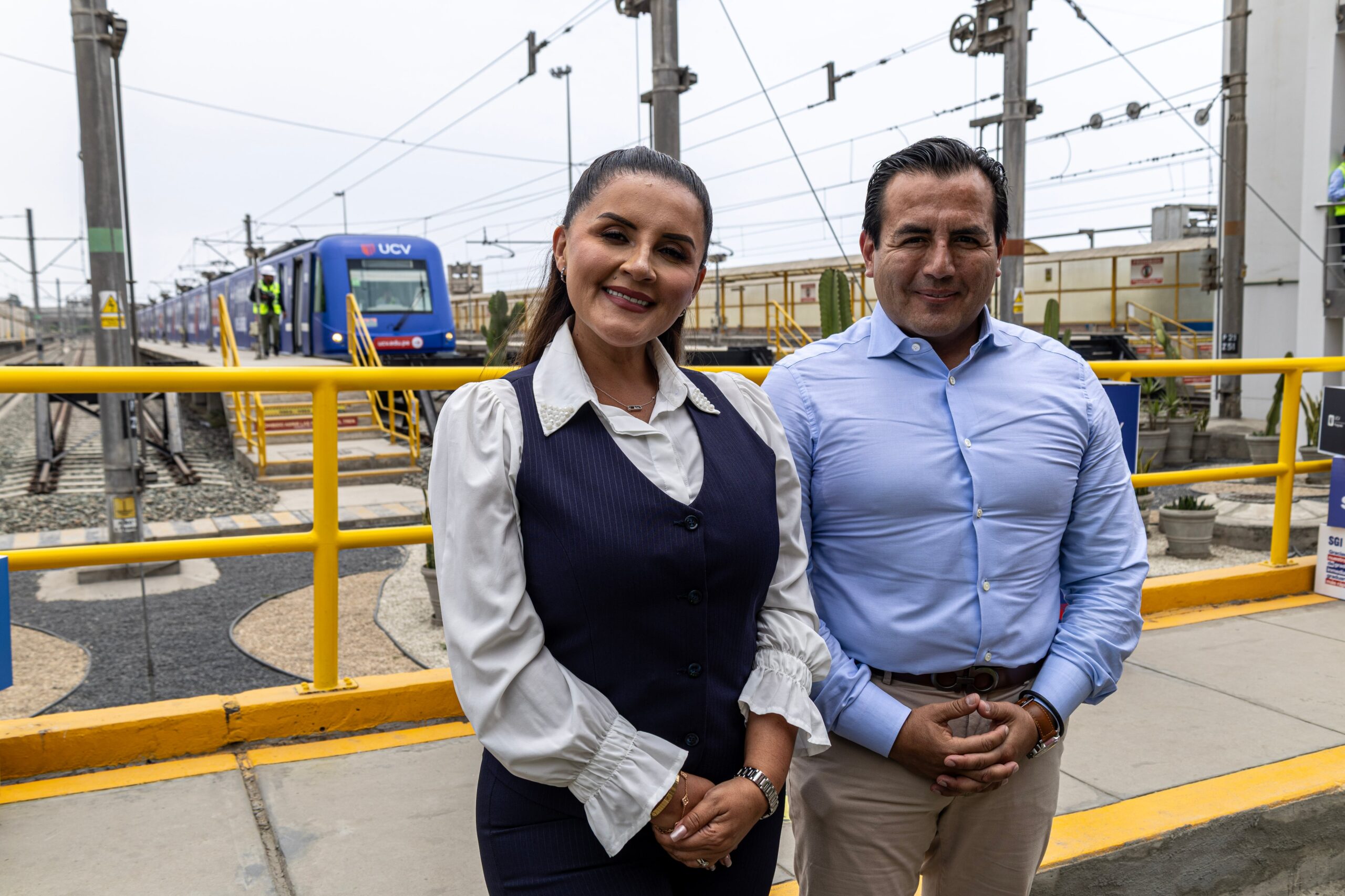“Queremos acompañar los sueños de miles de peruanos”: iniciativa educativa convierte un tren de la Línea 1 del Metro de Lima en espacio de inspiración