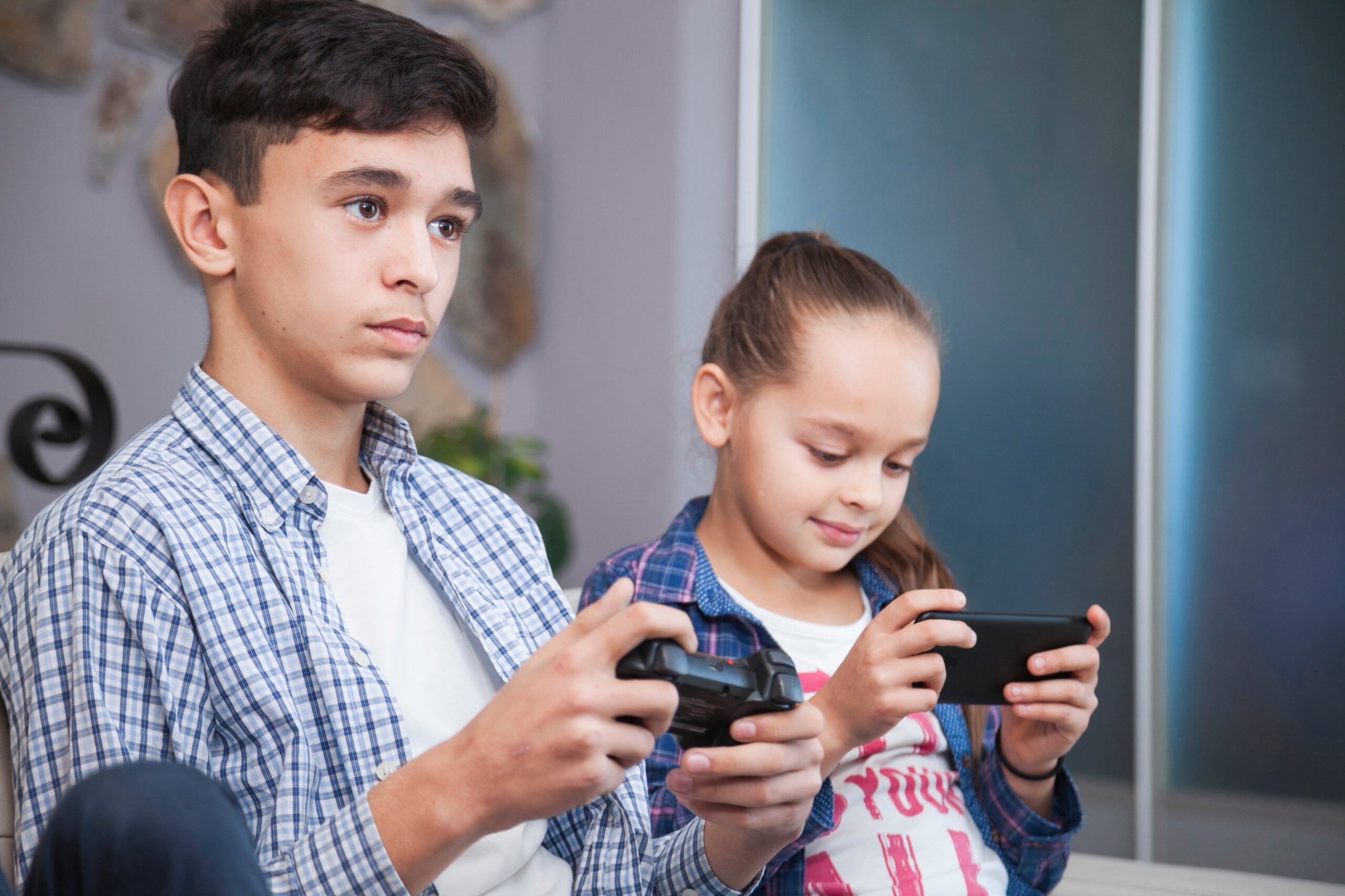 Ocho de cada 10 menores en Perú usan redes sociales antes de los 13 años
