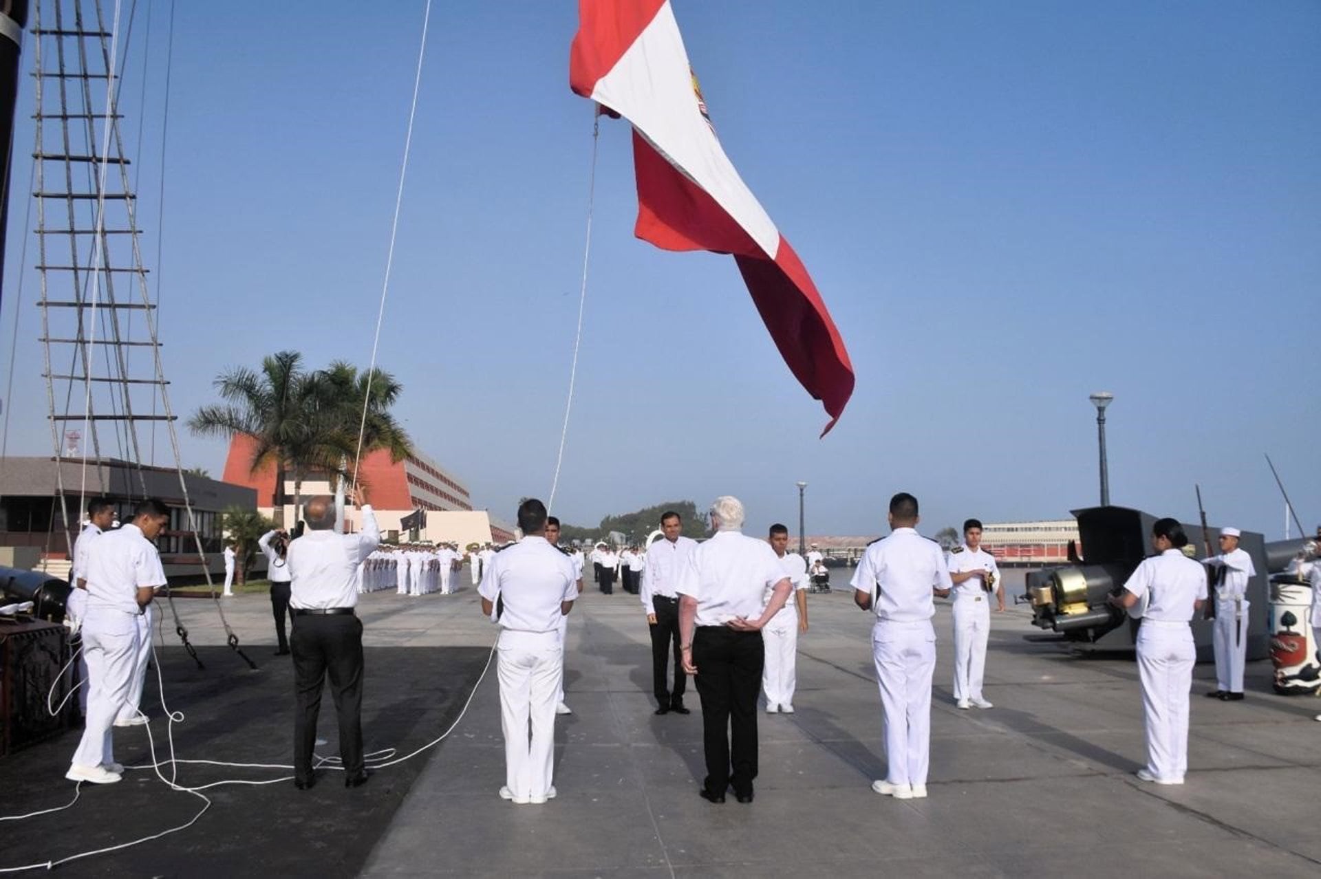 El Gobierno de Perú tacha de «inaceptable» que el Estado no pueda supervisar el Puerto de Chancay