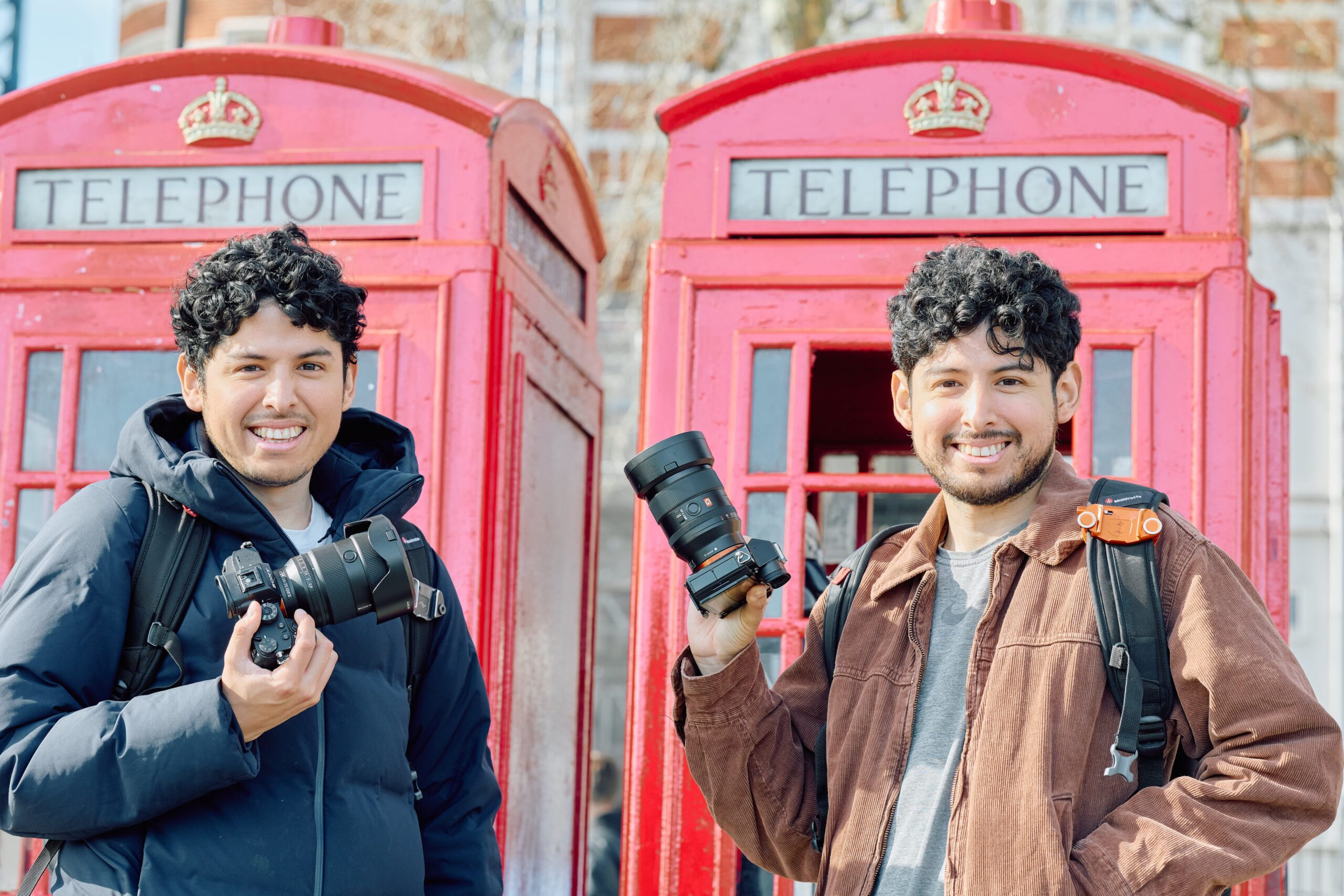 Gemelos peruanos conquistan Londres con fotografía urbana y crean red internacional