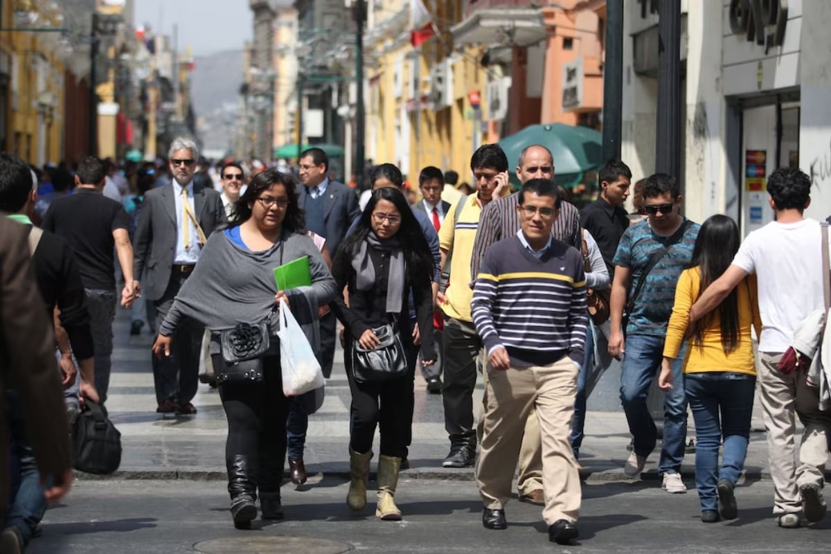 Senamhi anuncia inicio del otoño 2026 con temperaturas por encima de lo habitual en la costa peruana