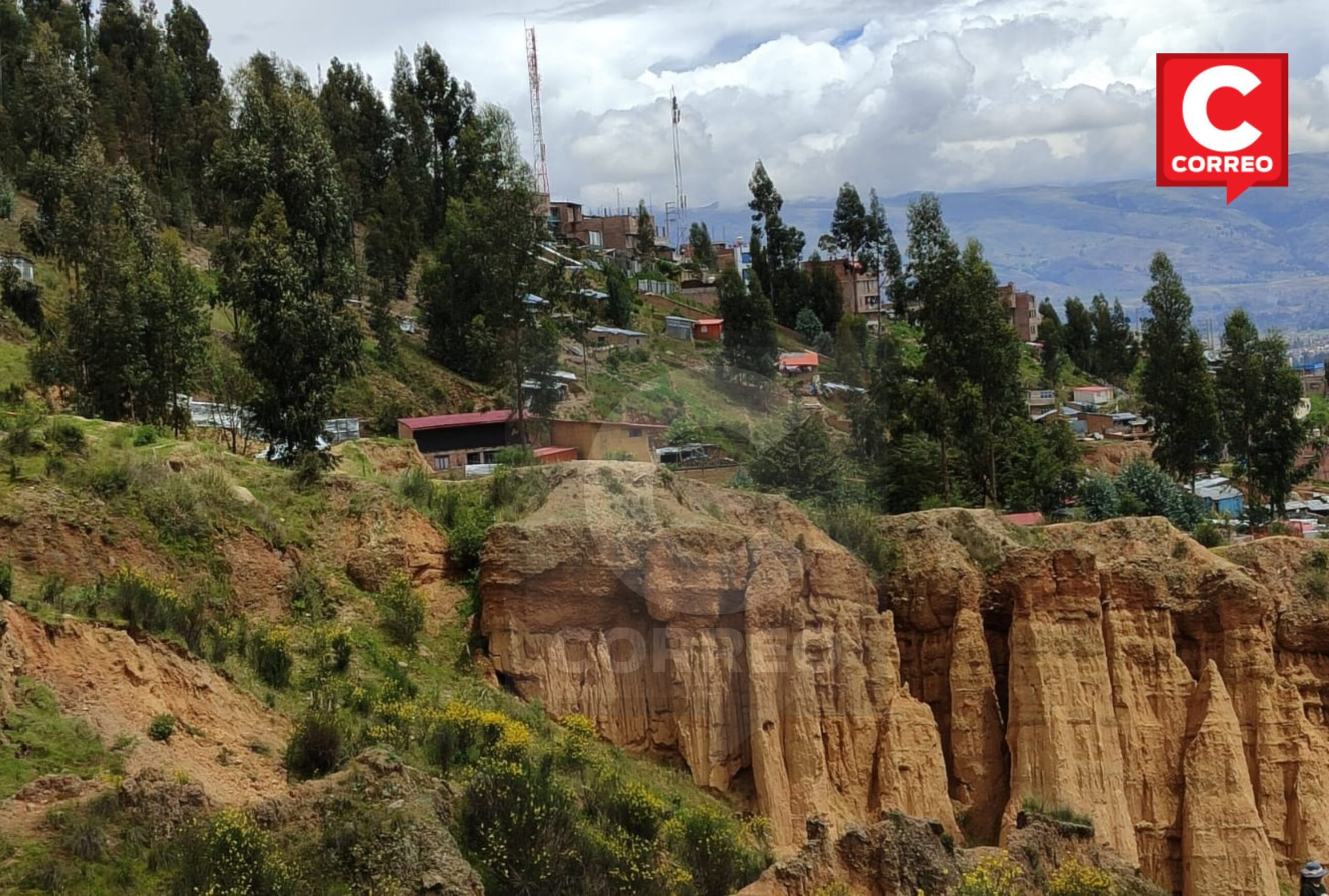 Levantan más de una decena de viviendas cada vez más cerca de Torre Torre en Huancayo