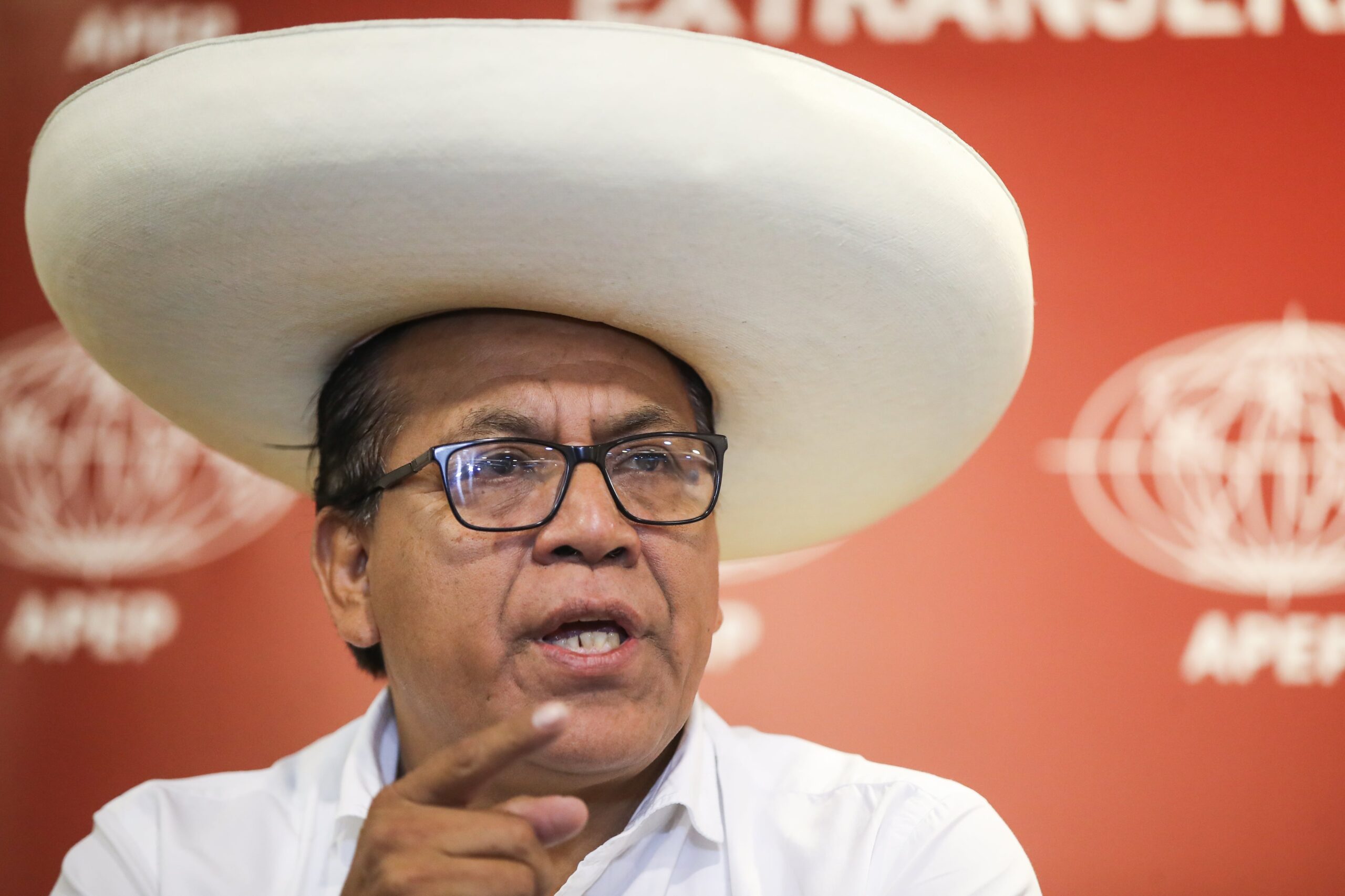 Roberto Sánchez rechaza declaraciones de Antauro Humala sobre Chile: “No representa la posición de Juntos por el Perú ni la mía”