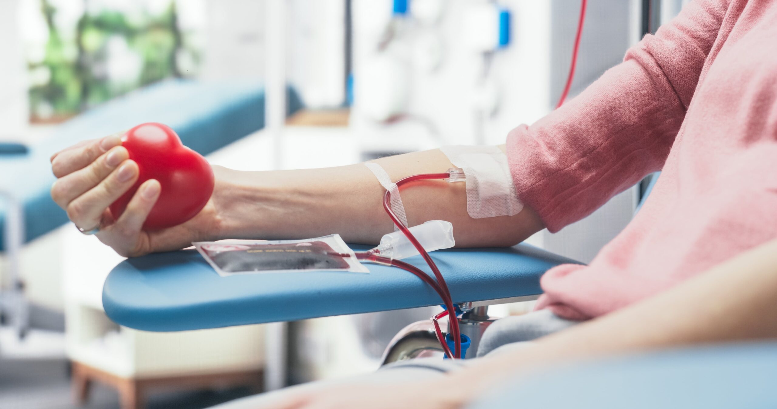 Solo el 1.36% de peruanos dona sangre de forma recurrente, advierten especialistas